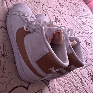 Nike White and Brown Women's Sneakers